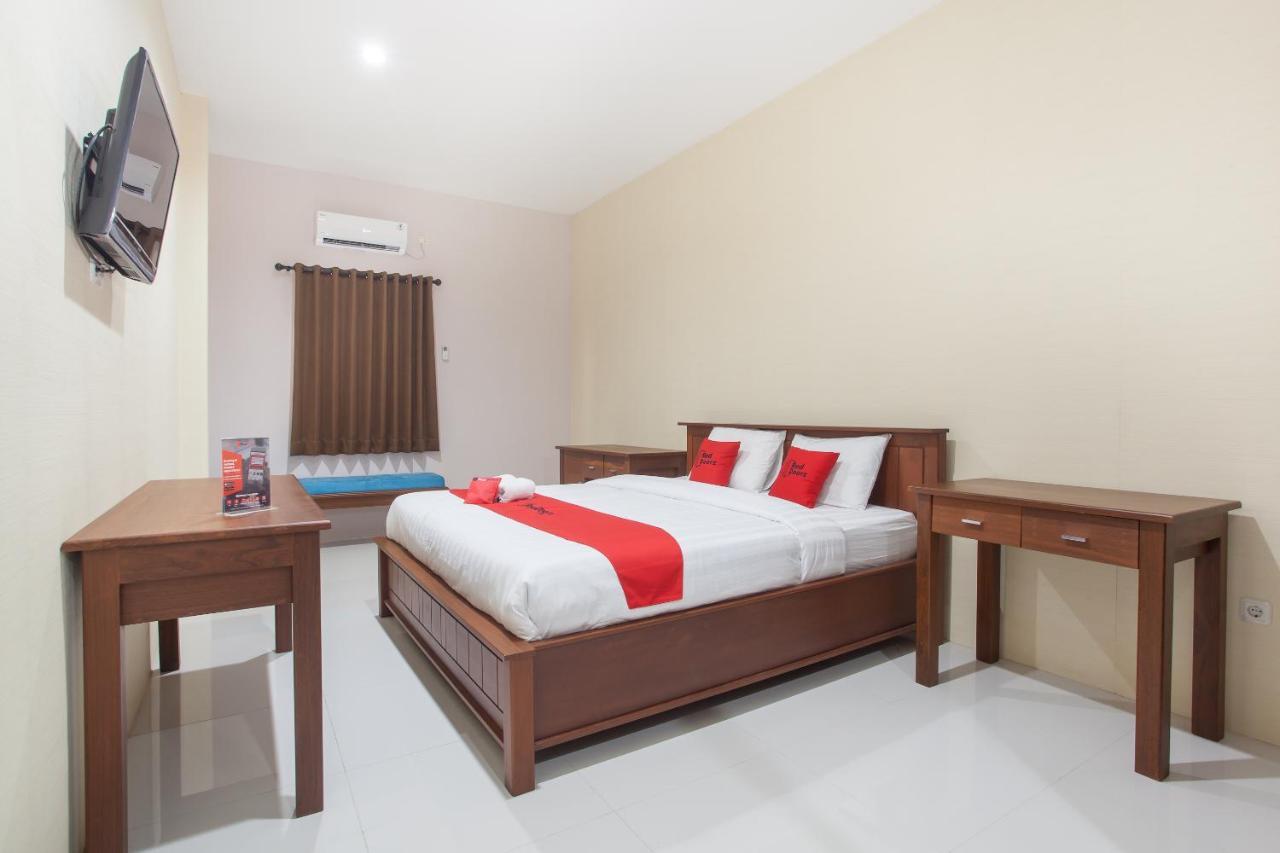 Reddoorz Near Universitas Wijaya Kusuma Surabaya Exterior foto